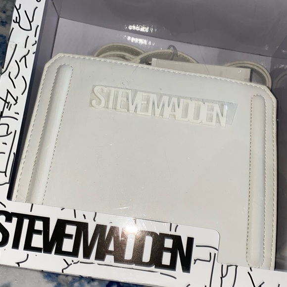 Steve Madden White Satchel Bag Set with Colorful Markers (All Over Tik Tok & IG) - Picture 3 of 7